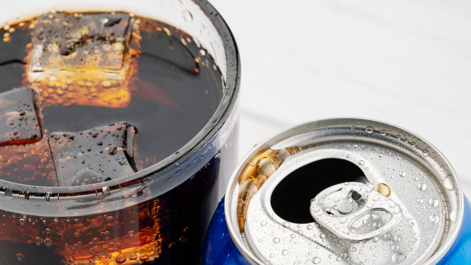 Rise in Diet Soft Drink Consumption Raises Concerns Over Long-Term Health Effects