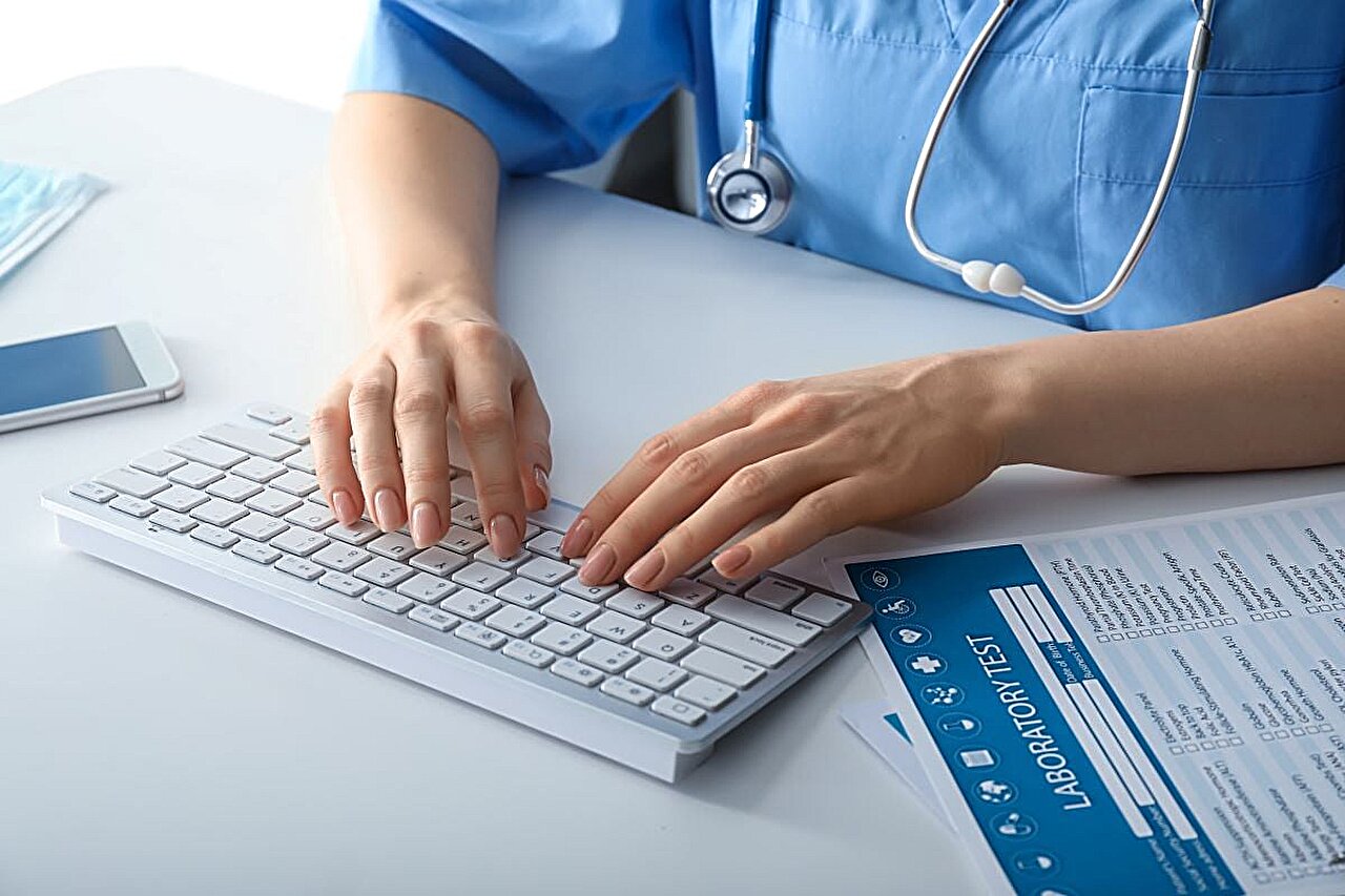 Study Reveals Female Surgeons Spend More Time on EHR Documentation Than Male Peers