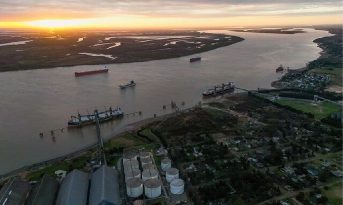 Argentina Takes Precautionary Measures with Cargo Ship in Parana River Due to Suspected Mpox Case