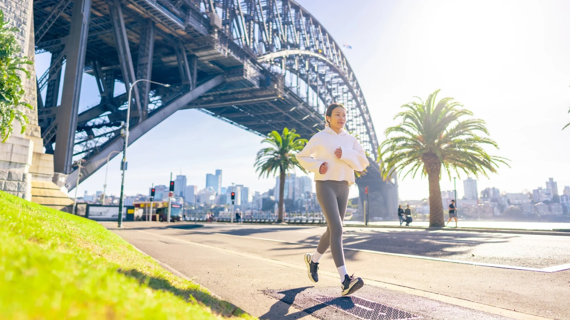 Australia's Life Expectancy Leads English-Speaking World While U.S. Falls Behind, Study Finds