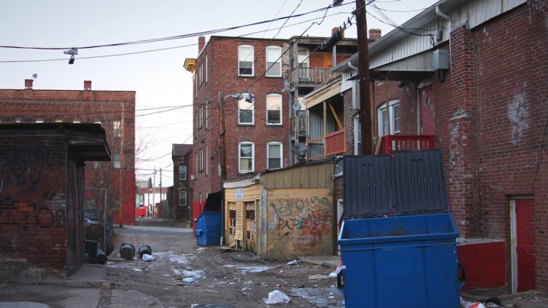 Living in Low Socioeconomic Neighborhoods Linked to Higher Premature Death Risk, Study Reveals