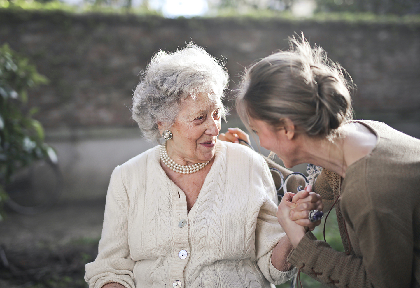 Medicare Twins Face Unequal Alzheimer’s Diagnosis Chances Due to Geographic Healthcare Disparities, Study Reveals.