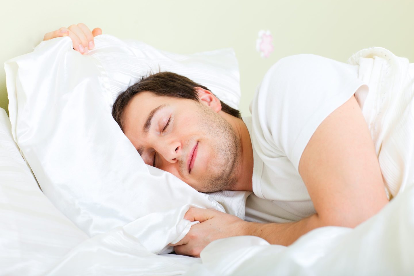 Weekend Sleep Catch-Up Linked to Lower Heart Disease Risk, Study Suggests