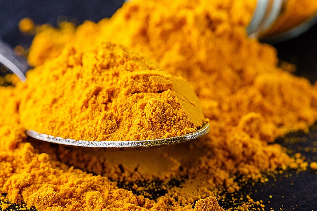 Experts Warn of Liver Risks Linked to Popular Herbal Supplements Like Turmeric and Green Tea