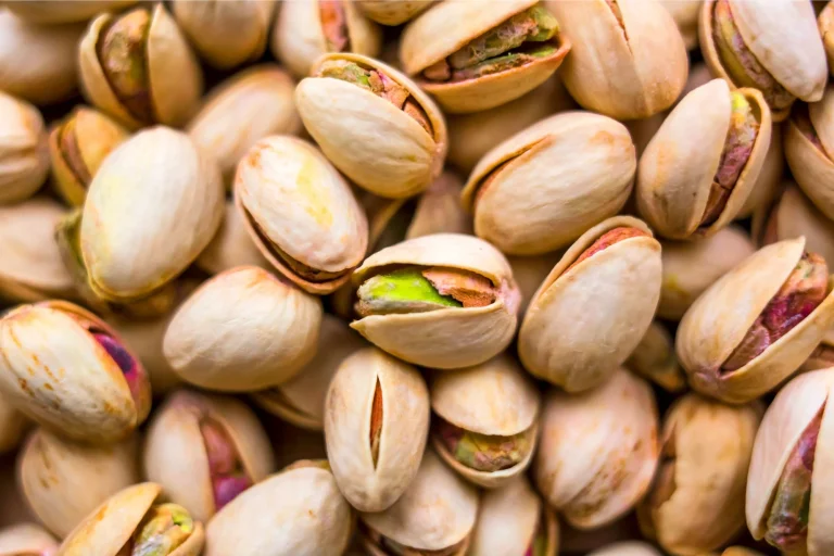 Daily Pistachio Consumption Boosts Eye Health and Protects Against UV Damage, Study Finds