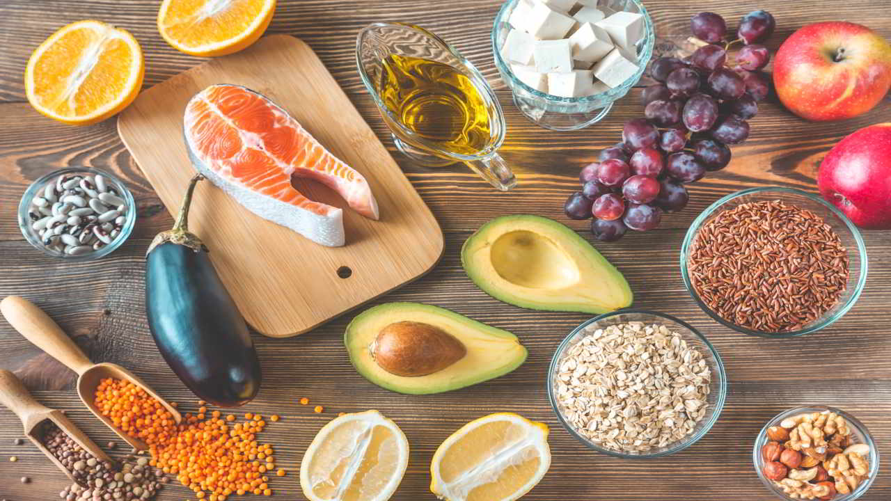 Lower Cholesterol Naturally with Fiber, Healthy Fats, and Lifestyle Changes for Long-Term Heart Health